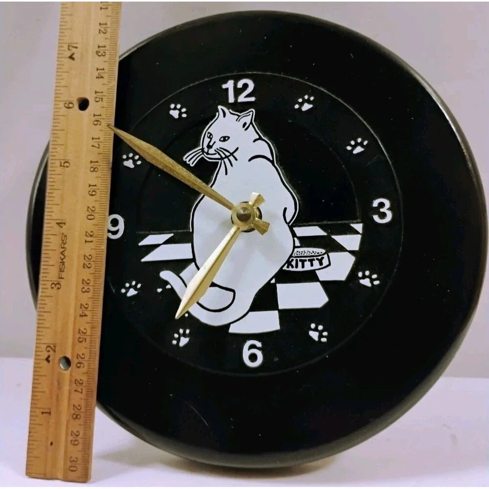 Vintage Fat Cat Wall Clock Wood Round 7